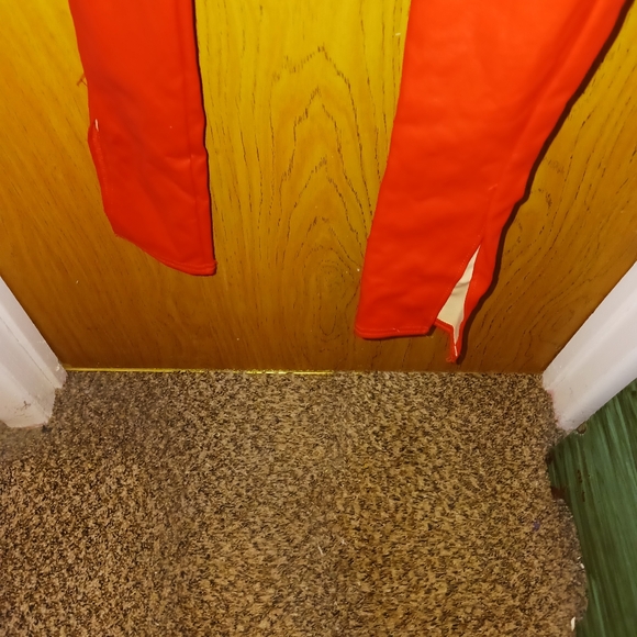 PRETTY LITTLE THING RED STRAP JUMPSUIT, PLEATHER, NWT, USA SIZE 4, VALENTINES - Picture 4 of 6